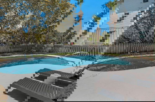 Foto 31 - Private Pool in Grayton Beach; 3 Minutes to Beach & Sleeps 14