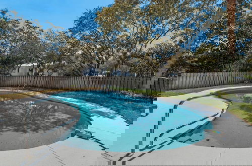 Foto 33 - Private Pool in Grayton Beach; 3 Minutes to Beach & Sleeps 14
