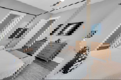Foto 2 - Rooftop Observation Deck; Luxury 4-bedroom Home for 10; Perfect Location