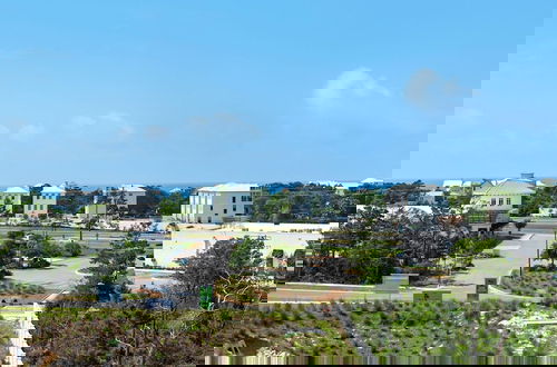 Foto 69 - Rooftop Observation Deck; Luxury 4-bedroom Home for 10; Perfect Location