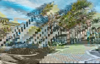 Foto 1 - Stunning Views! 9BR Gulf Front Home, Pool, Elevator, Pool Table