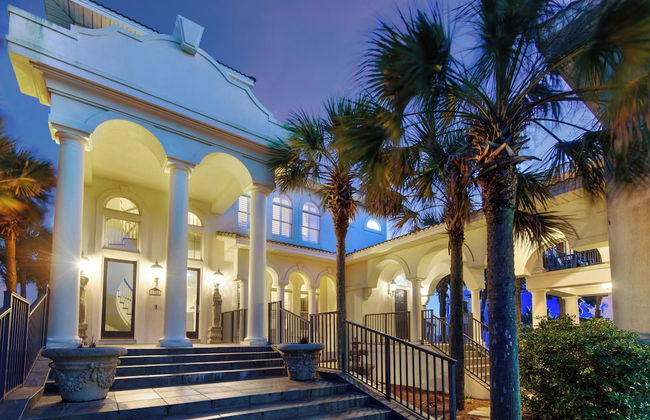 Stunning Views! 9BR Gulf Front Home, Pool, Elevator, Pool Table - Foto 39