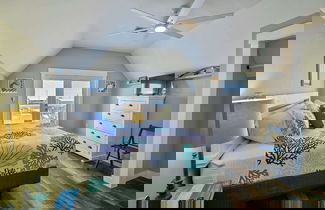 Photo 3 - A Wave From it All - 3BR Beachside Coastal Retreat