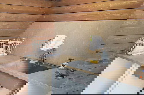 Photo 6 - 8 Person Holiday Home in Svelgen