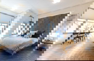 Foto 3 - Discover The Underworld Five Bedroom by Belvilla