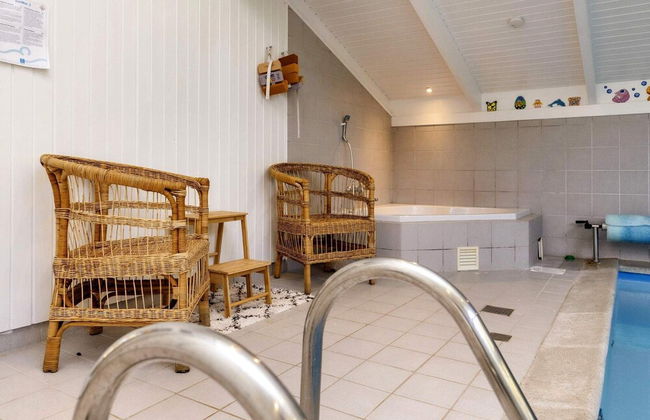 8 Person Holiday Home in Hals - Foto 15