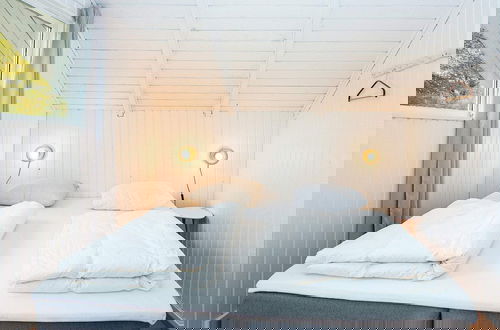 Foto 2 - 6 Person Holiday Home in Farvang