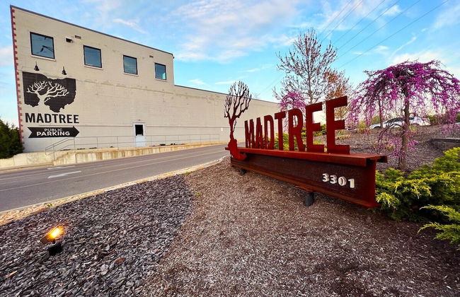 Oakley Square 3br Charmer - Total Walkability 3 Bedroom Home by RedAwning - Foto 39