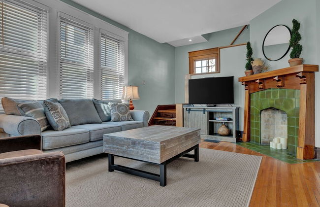 Oakley Square 3br Charmer - Total Walkability 3 Bedroom Home by RedAwning - Foto 12