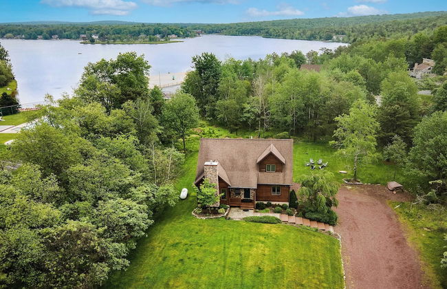 Lake View Retreat Avantstay Entertainer's Home Yard, Deck, Game Room - Foto 1