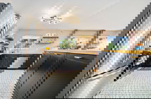 Foto 2 - Casita Cerritos - NEW - Luxurious Modern Retreat in Palm Springs