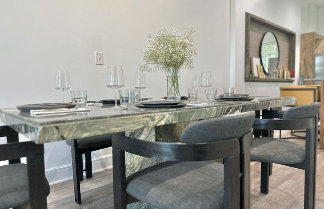 The Josephine Villa by Luxe PGH - Photo 33