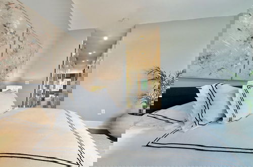Photo 12 - The Josephine Villa by Luxe PGH