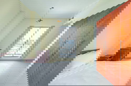 Foto 4 - SuperHost - Chic Downtown Living 1BR in Dubai's South Ridge 5