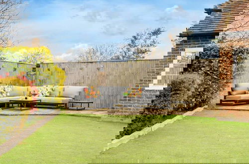 Photo 24 - Modern Stylish Seaside Family Home