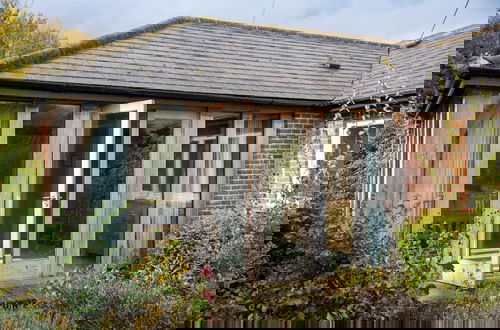 Photo 47 - Charming Cottage for 10 in Heart of South Downs