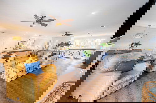 Photo 43 - Harborside by Avantstay Expansive Destin Retreat