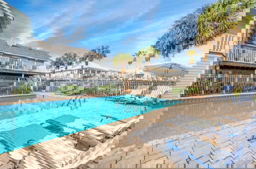 Photo 12 - Harborside by Avantstay Expansive Destin Retreat