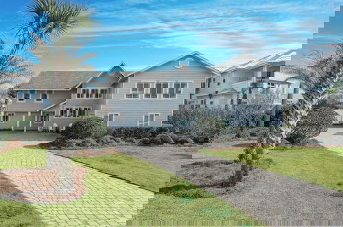 Photo 37 - Harborside by Avantstay Expansive Destin Retreat