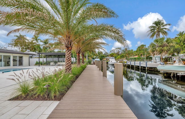 Waterfront Oasis w/ Enclosed Pool! - Foto 26