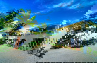 Photo 2 - Grace Bay Beach Ocean Villas