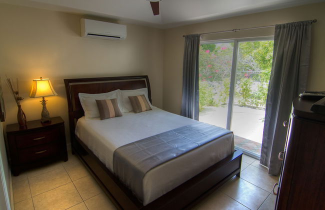 Grace Bay Beach Ocean Villas - Photo 16