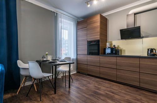 Photo 6 - RentHouse Premium Apartment Frunzenskaya