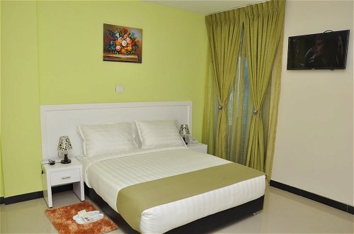 Photo 5 - Afroaddis Hotel Apartment