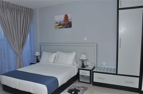Photo 8 - Afroaddis Hotel Apartment