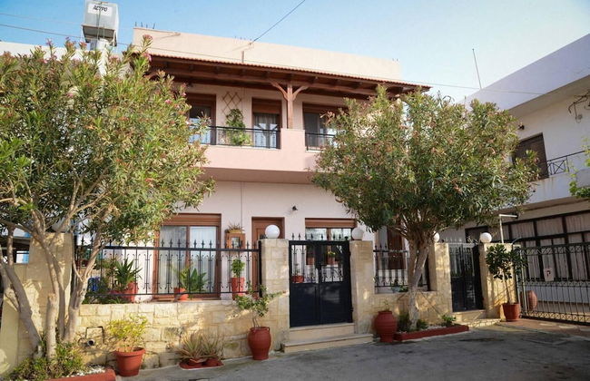 Spotless Apt in the Heart of Sisi - Foto 49