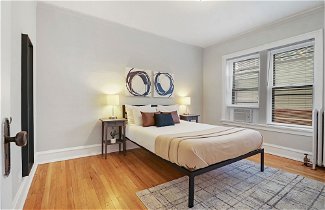 Photo 1 - Simple and Roomy 1BR Apt in Evanston