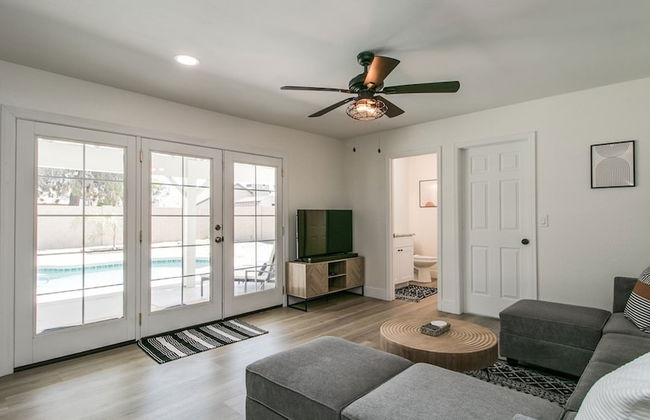 Upgraded 4-bdrm Beautiful Home W/pool! - Foto 21