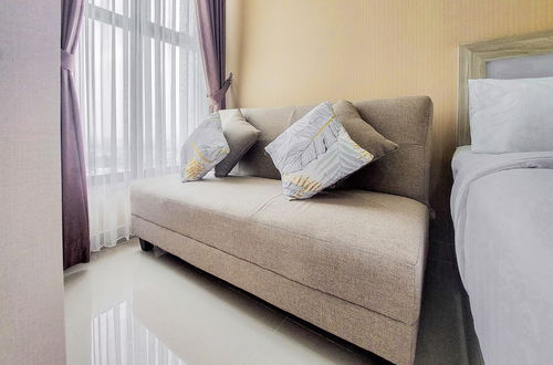 Photo 9 - Cozy Living Studio At Transpark Bintaro Apartment