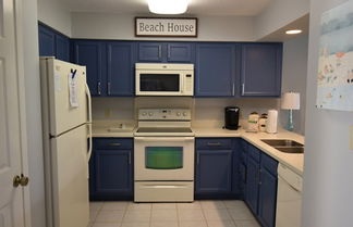 Photo 1 - 2 D, Three Bedroom Townhome