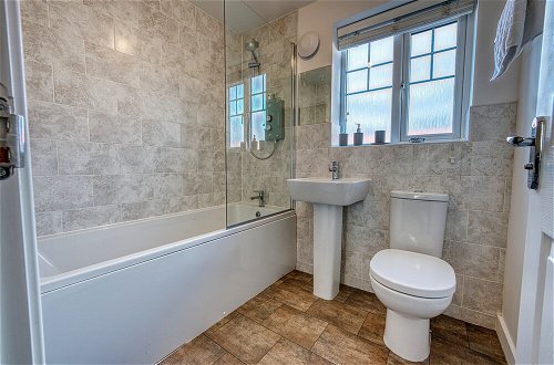 Foto 18 - Modern 4 Bedroom 2 Bath House Birmingham