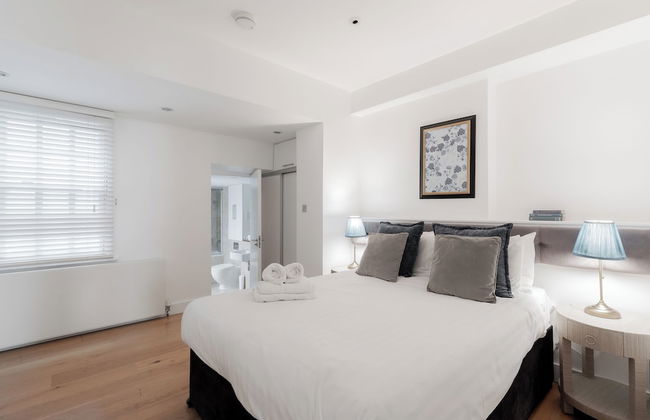 Covent Garden by Excel Apartments - Photo 13