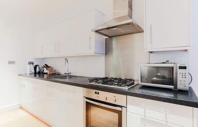 Covent Garden by Excel Apartments - Photo 24