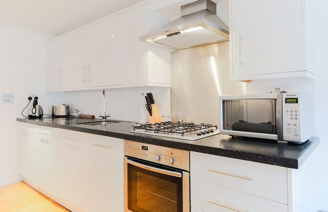 Covent Garden by Excel Apartments - Photo 23
