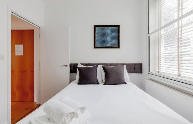 Covent Garden by Excel Apartments - Photo 10