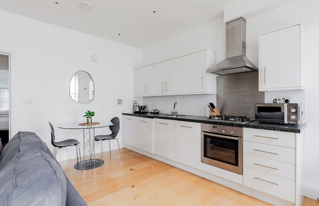 Covent Garden by Excel Apartments - Photo 39