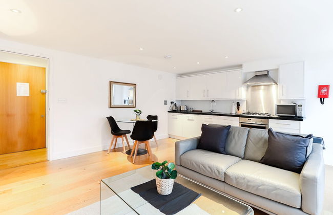 Covent Garden by Excel Apartments - Photo 37