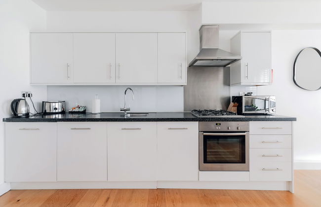 Covent Garden by Excel Apartments - Photo 27