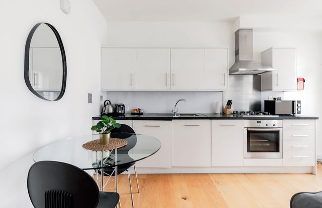 Covent Garden by Excel Apartments - Photo 26