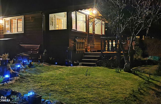 Log Cabin - Free Parking, Garden & pet Friendly - Foto 15