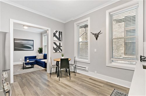 Photo 8 - Comfy & Stylish 2BR 1BA in West Town