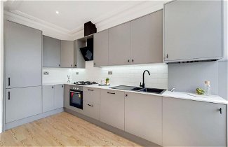 Foto 1 - Captivating 2-bed Apartment in North London
