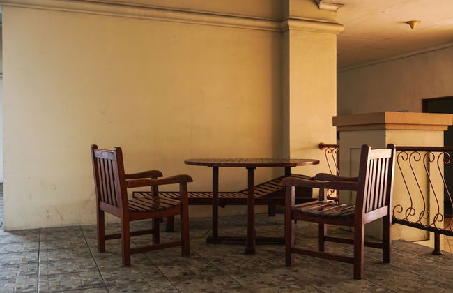 Fully Furnished And Comfy 2Br Apartment At Gajah Mada Mediterania - Foto 1