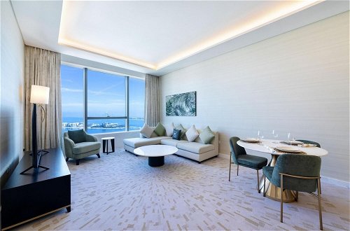 Photo 9 - Luxury Apt w Fabulous Views Over Palm Jumeirah