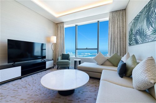 Photo 5 - Luxury Apt w Fabulous Views Over Palm Jumeirah