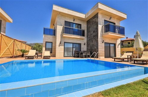 Foto 20 - Charming Villa With Private Pool in Kas